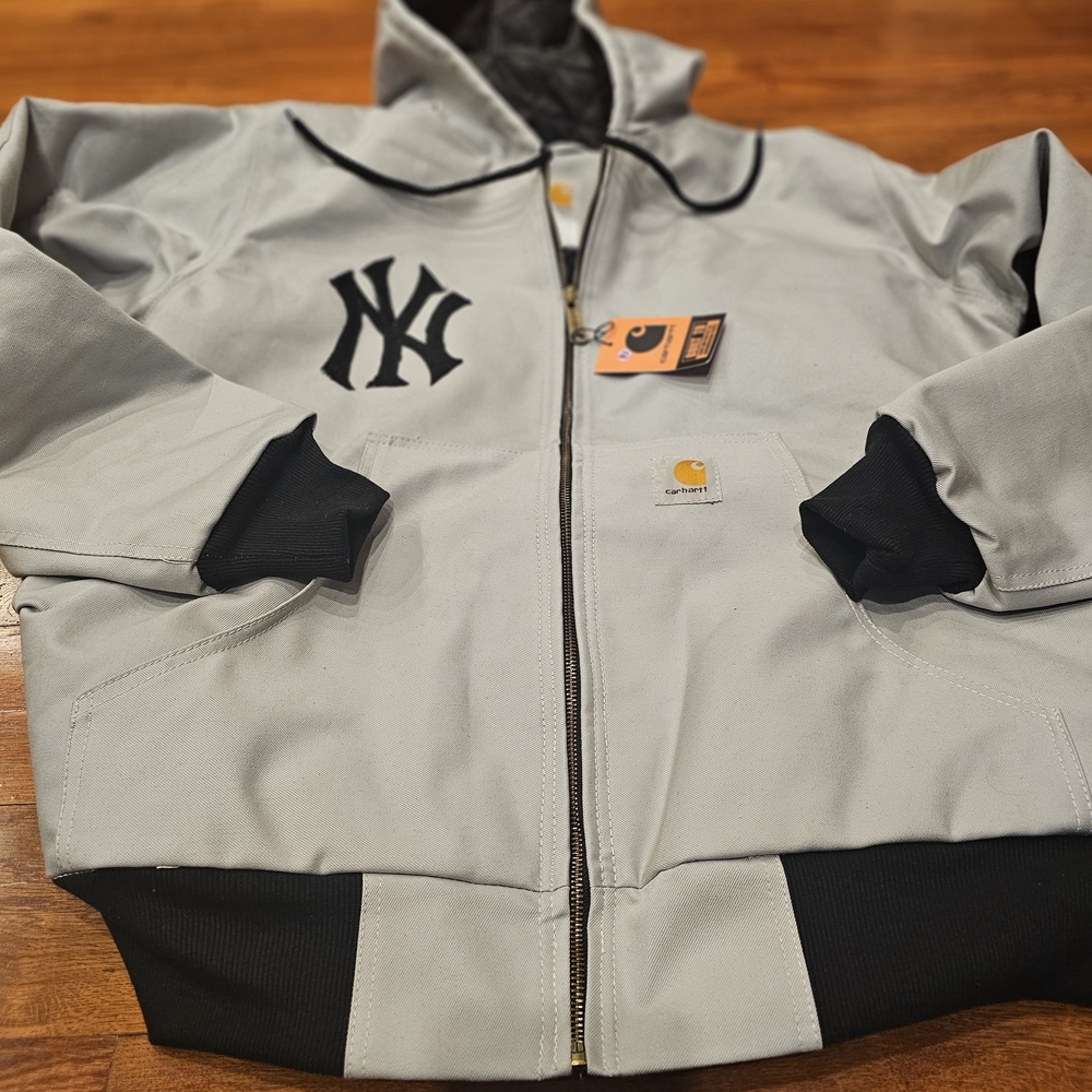 Carhartt Gray and Black Jacket with NY Logo - Picture 2 of 11